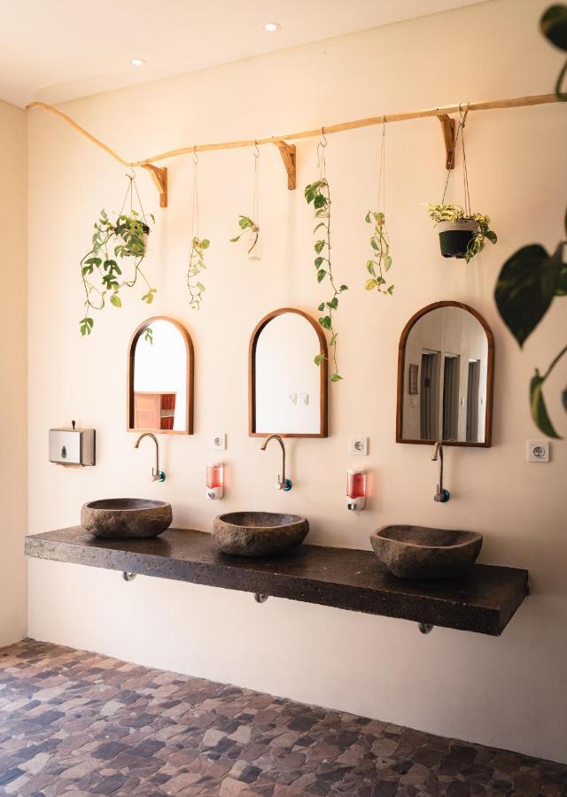 The Penida Project Hostel Ped Ngoại thất bức ảnh